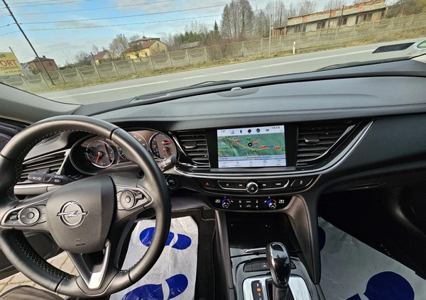 Opel Insignia cena 68990 przebieg: 107000, rok produkcji 2018 z Poręba małe 326